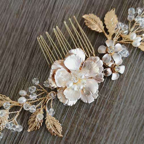 Accessoire cheveux mariage bohème bijou coiffure fleurs perles Daniela