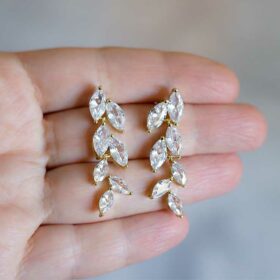 Boucles d'oreilles mariée pendantes feuilles cristal Cécilia